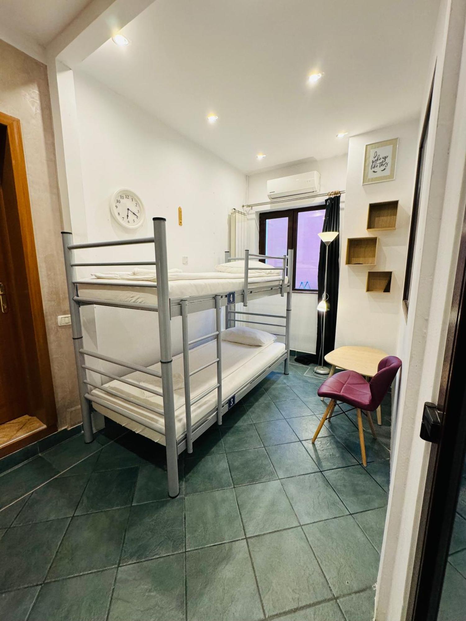 Central Hostel Partener 오라데아 외부 사진