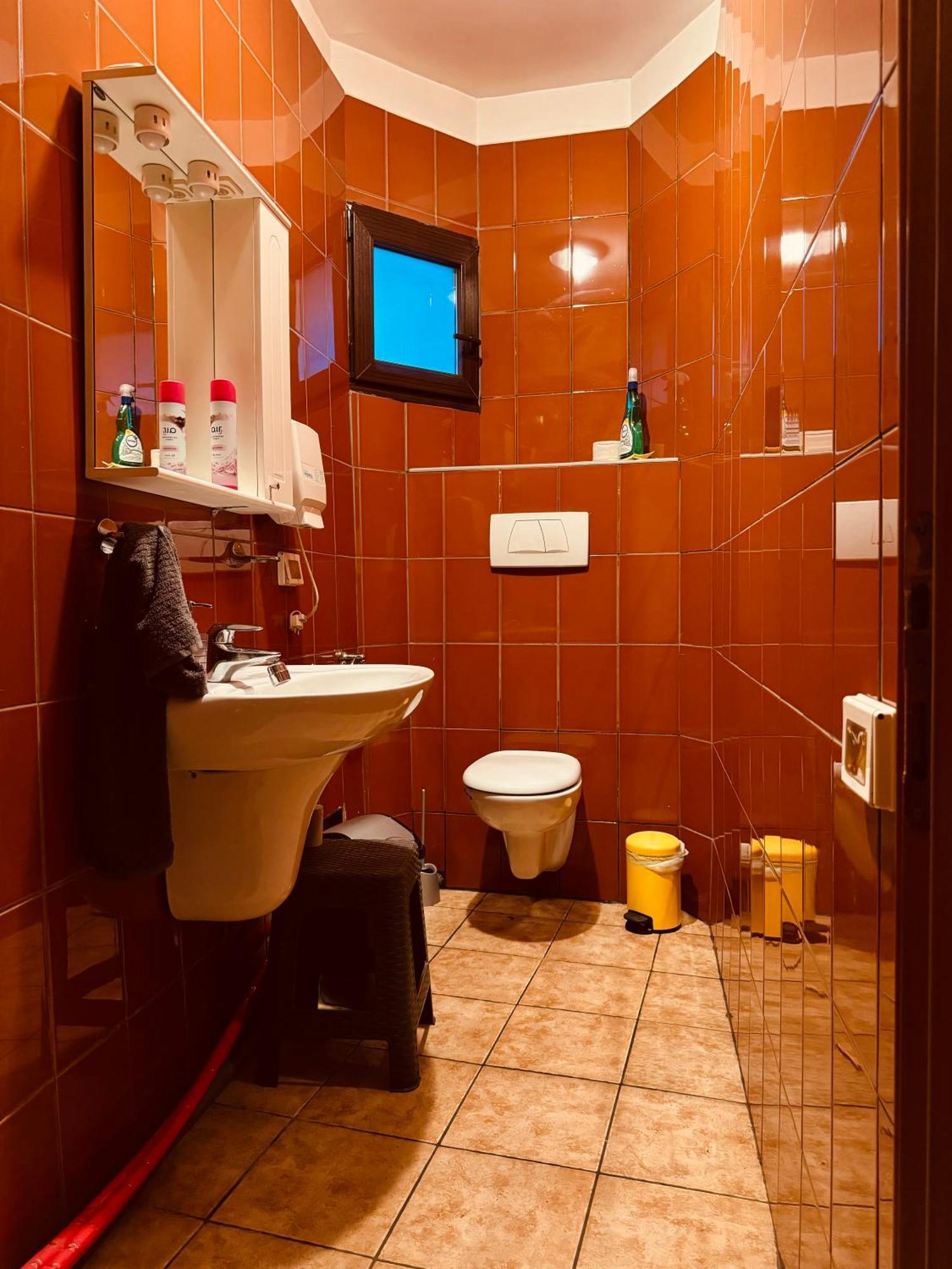 Central Hostel Partener 오라데아 외부 사진