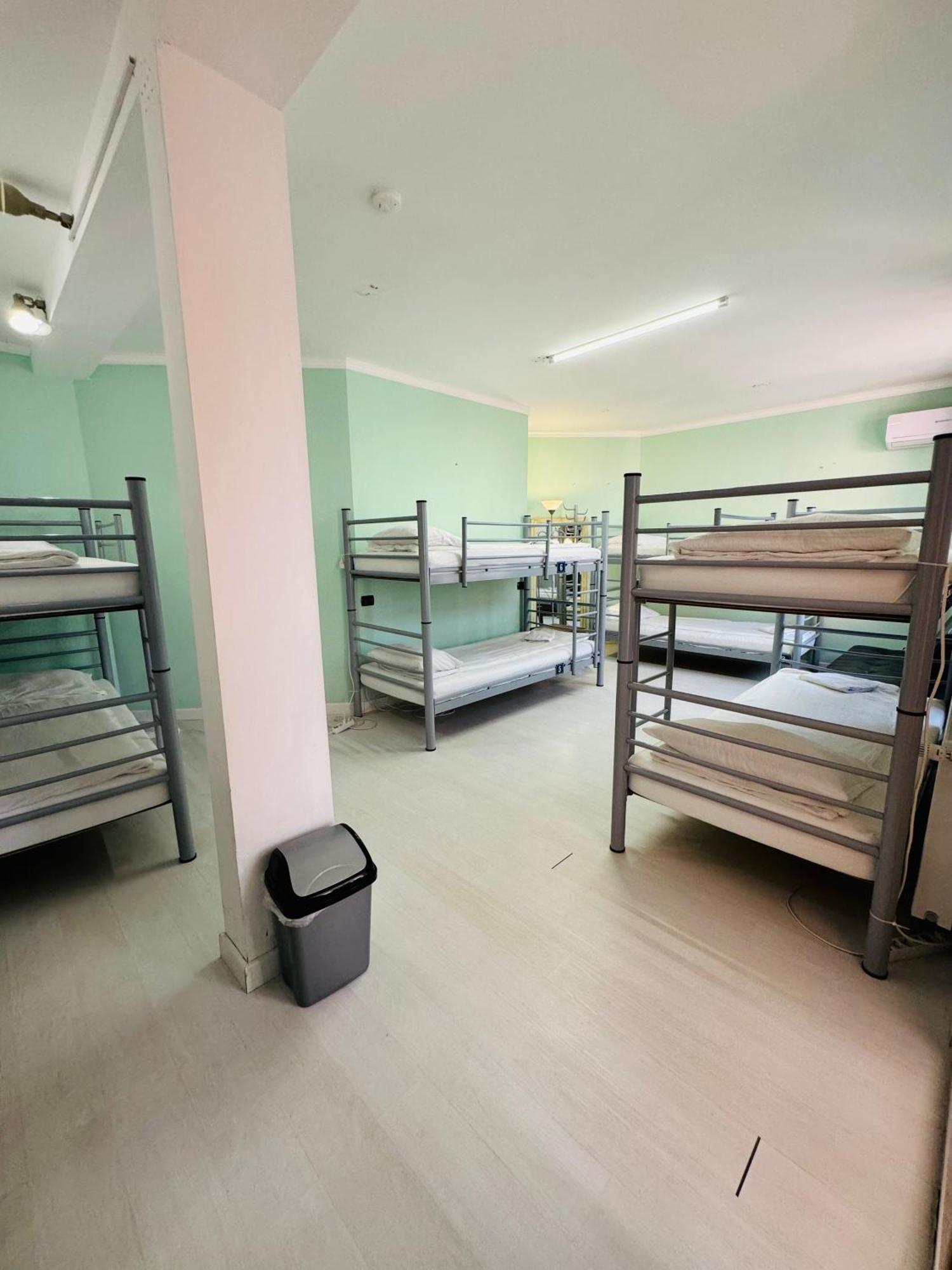 Central Hostel Partener 오라데아 외부 사진
